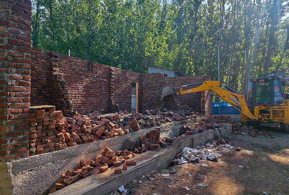 Demolition drive under anti-drug campaign