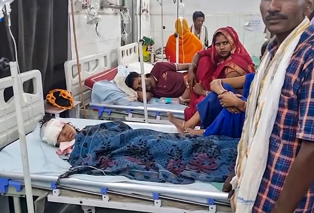 Storm and rain cause damage at Rampur Ganga Ghat