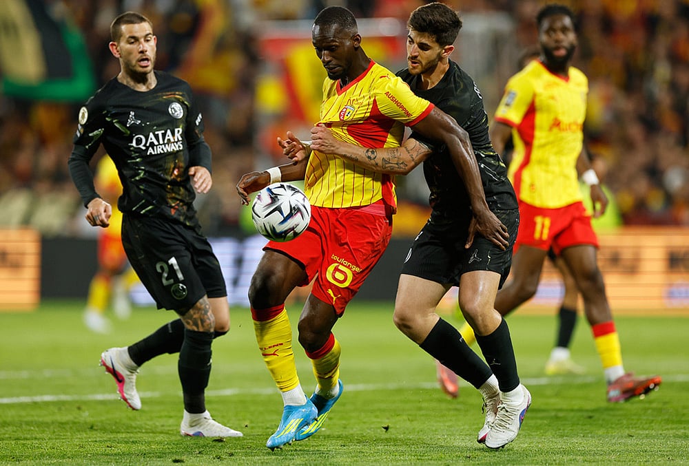 Lens vs Paris Saint Germain French League One soccer-Lucas Beraldo