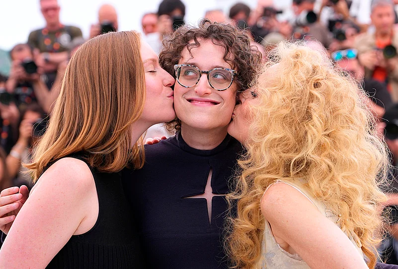 Photo highlights from 2026 Cannes festival red carpet day 2-Hannah Einbinder