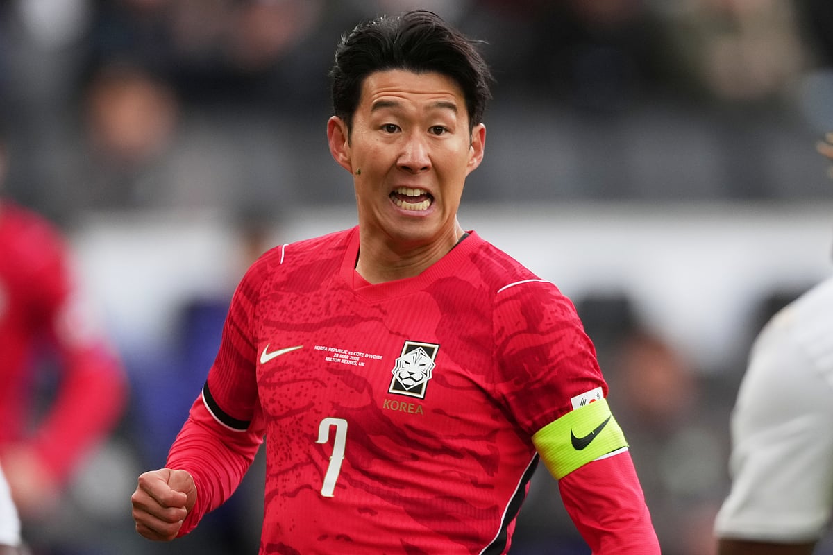 South Korea's Son Heung-min goes for the ball during the international friendly soccer match between South Korea and Ivory Coast in Milton Keynes, England, Saturday, March 28, 2026. - | Photo: AP/Dave Shopland