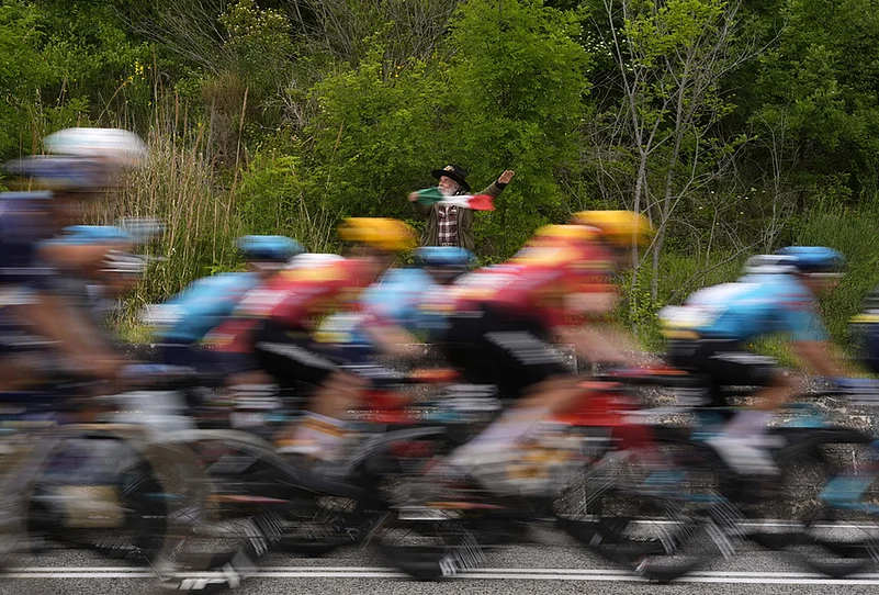 Giro dItalia mountain cycling 7th stage