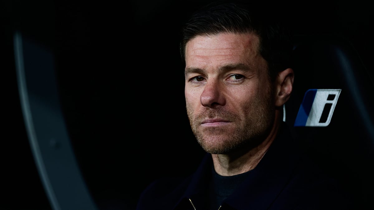 Real Madrid's head coach Xabi Alonso looks on before the Spanish La Liga soccer match between Real Madrid and Real Betis Sevilla in Madrid, Spain, Jan. 4, 2026. - | Photo: AP/Pablo Garcia