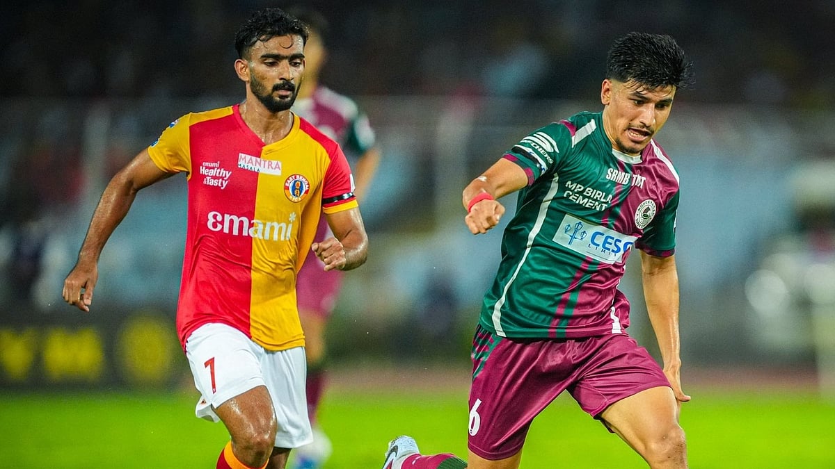 Mohun Bagan and East Bengal footballers in action during the Kolkata Derby of ISL 2025-26.  - mohunbagansg/X