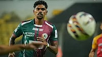 Mohun Bagan Vs East Bengal Live Streaming, ISL 2025-26: Where To Watch Today's Exciting Kolkata Derby? | Photo: Instagram/mohunbagansg : Mohun Bagan's Liston Colaco in action during the AIFF Super Cup 2025 match against East Bengal at Pandit Jawaharlal Nehru Stadium, Fatorda, on October 31, 2025.