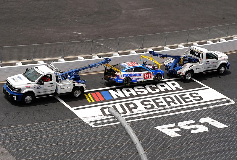 nascar-all-star-auto-race-dover-motor-speedway-Ryan Preeces car is towed
