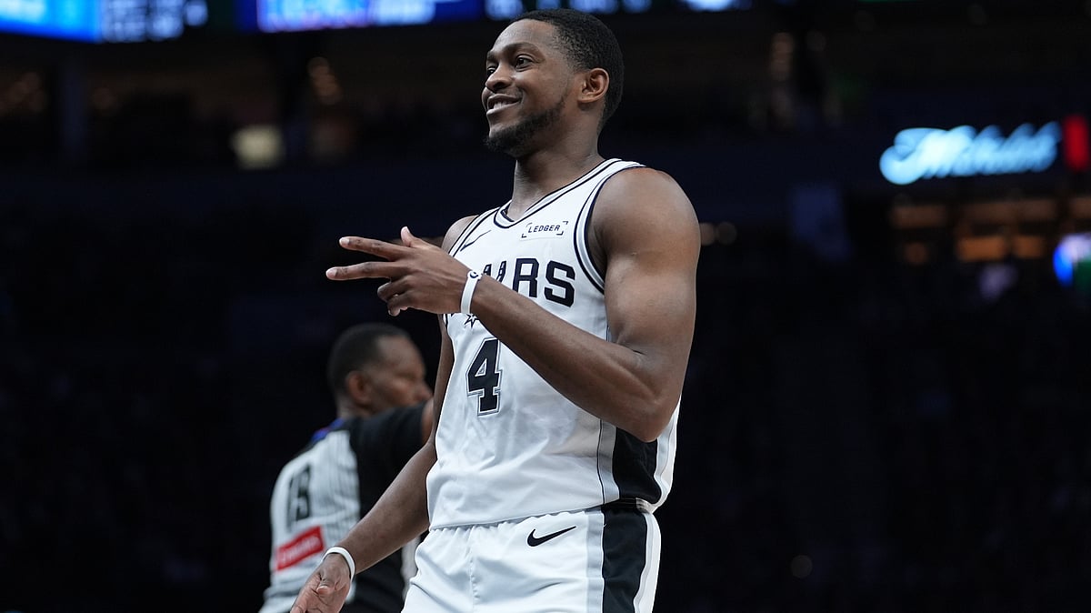 San Antonio Spurs guard De'aaron Fox reacts after scoring against the Minnesota Timberwolves during the second half of Game 6 of an NBA basketball second-round playoffs series in Minneapolis. - AP Photo