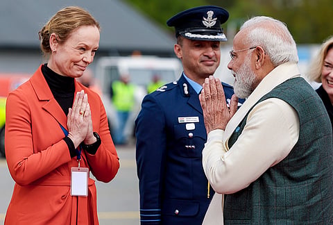 Prime Minister Narendra Modi being received on his arrival in Oslo, Norway. 