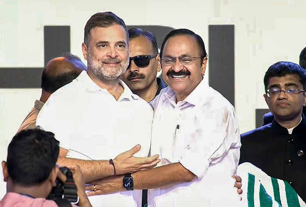 VD Satheesan and Rahul Gandhi 