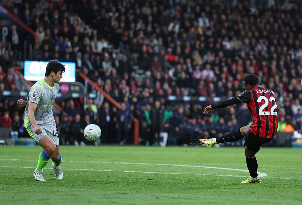 Bournemouth-vs-Manchester-City-premier-league-match-highlights-Eli Junior Kroupi