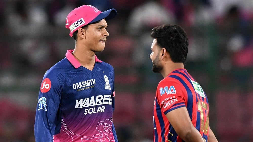 Rajasthan Royals' captain Yashasvi Jaiswal, left, and Lucknow Super Giants' captain Rishabh Pant walk after the coin toss of the Indian Premier League cricket match between Lucknow Super Giants and Rajasthan Royals in Jaipur, India. - | Photo: AP