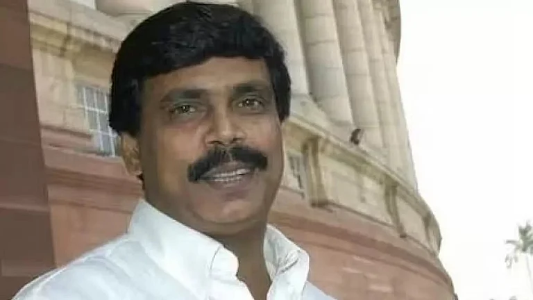 Anand Mohan Alleges JD(U) ‘Sidelining’ Nitish Kumar, Questions Ministerial Appointments - null