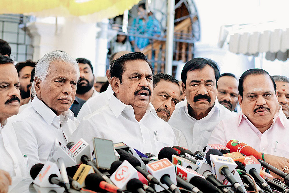 Troubled Times: E.K. Palaniswami (centre), general secretary of the AIADMK, at a press meet in Chennai - | Photo: Imago/ANI News