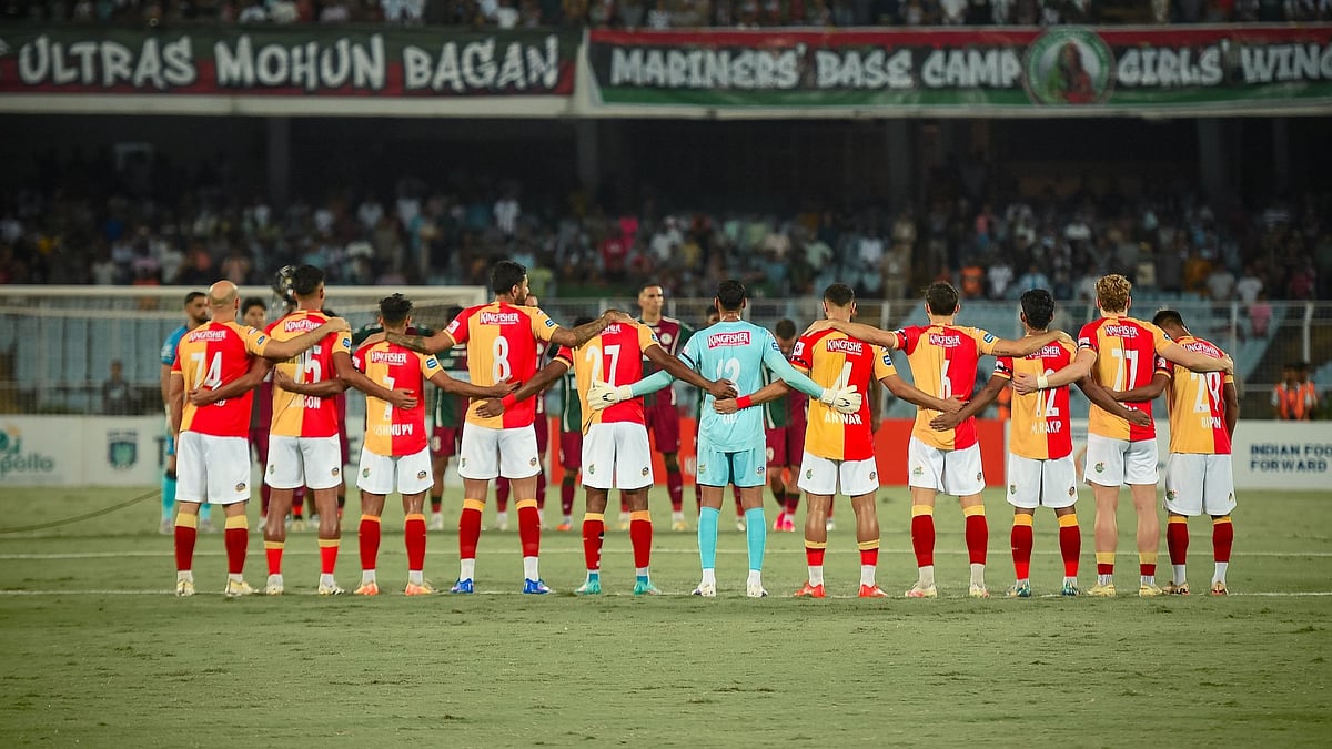 East Bengal players during Kolkata Derby against Mohun Bagan in ISL 2025-26.  - eastbengal_fc/X