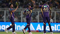 IPL 2026 Updated Points Table: Kolkata Knight Riders' Playoffs Hope Alive After Victory Over Mumbai Indians | Photo: AP/Bikas Das : Kolkata Knight Riders' Blessing Muzarabani, right, celebrates with teammates the wicket of Sunrisers Hyderabad's captain Ishan Kishan during the Indian Premier League cricket match between Kolkata Knight Riders and Sunrisers Hyderabad in Kolkata, India.