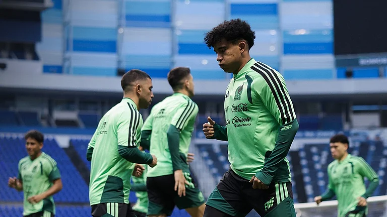 Mexico footballers in training before match against Ghana. - miseleccionmxEN/X