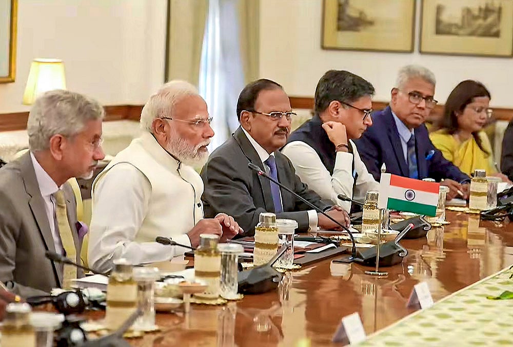 Modi, Christodoulides hold delegation-level talks