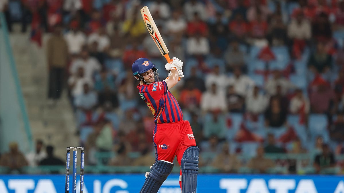 Josh Inglis starts on a positive note as he slams four boundaries to Arshdeep Singh in the first over. - X/IPL