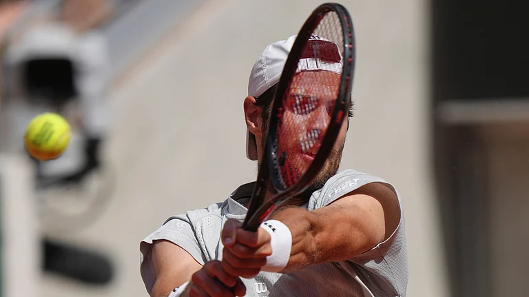 Karen Khachanov of Russia returns to Arthur Gea of France during the first round men's singles tennis match at the French Open tennis tournament in Paris, Sunday, May 24, 2026. - (AP Photo/Aurelien Morissard)