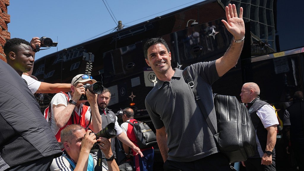 Arsenal's manager Mikel Arteta arrives at the stadium prior to the English Premier League match between Arsenal and Crystal Palace in London, England. - Photo: AP/Kin Cheung