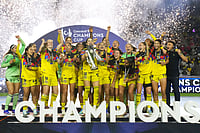 America 5-3 Washington Spirit, Concacaf W Champions Cup Final: Las Aguilas Become 1st Mexican Side To Lift Title | Photo: AP/Fernando Llano : Scarlett Camberos of Mexico's America, center, lifts the trophy after winning the Women's CONCACAF Champions Cup final soccer match against The United States' Washington Spirit in Pachuca, Mexico.