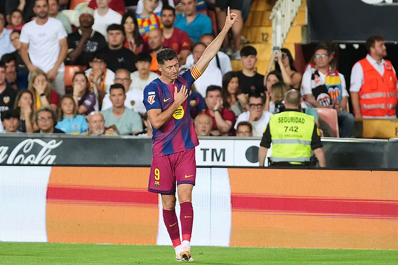 La Liga Soccer Match: Barcelona vs Valencia