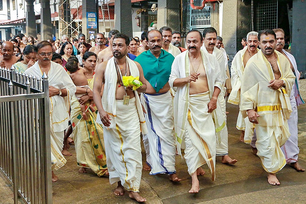 VD Satheesan visits Guruvayur Sree Krishna Temple