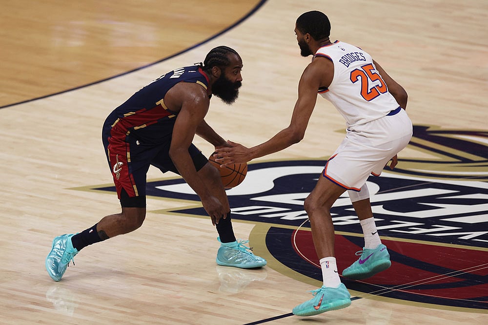 NBA Basketball Playoffs Series: Cleveland Cavaliers vs New York Knicks