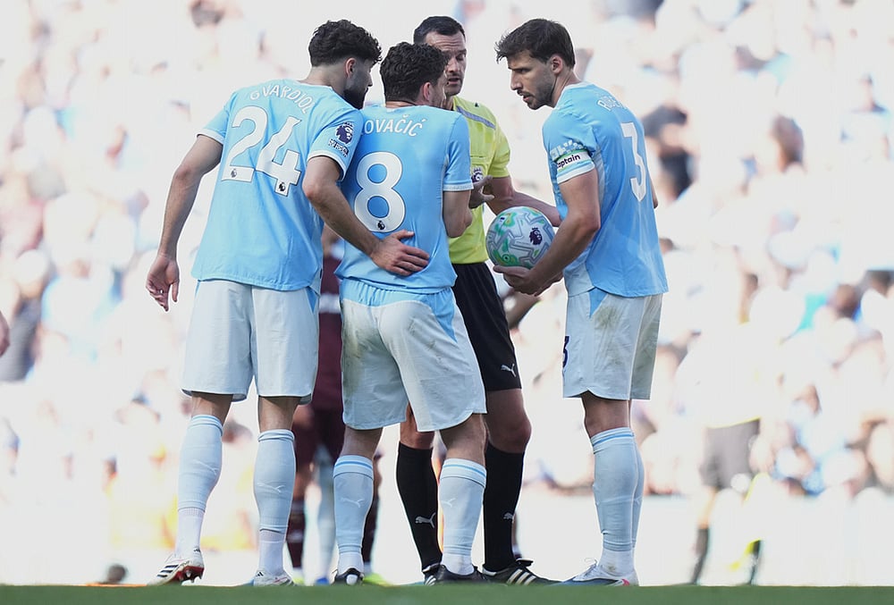 Man City vs Aston Villa EPL 2025-26 Pep Guardiola, Bernardo Silva farewell-