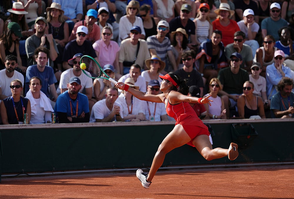Solana Sierra vs Emma Raducanu French Open 1st round match