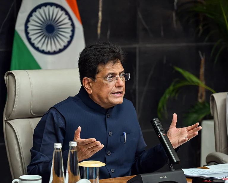Goyal’s Canada Visit Aims to Boost India-Canada Trade - PTI