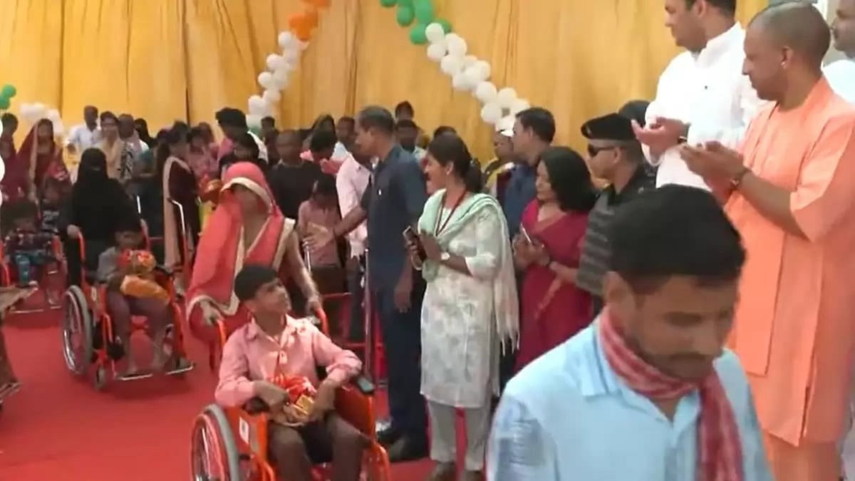 Children with disabilities, representation only - null