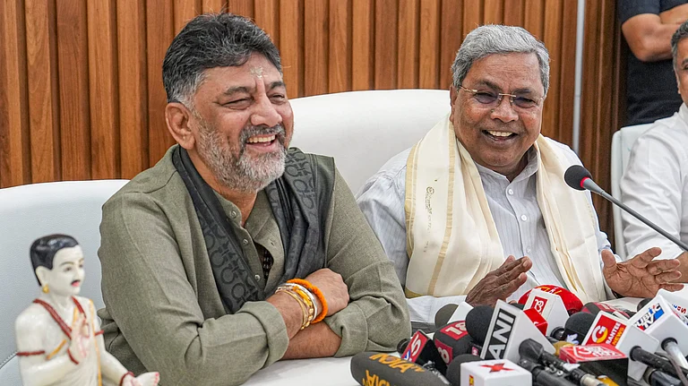 Siddaramaiah Holds Strategy Meet in Delhi Ahead of Crucial Congress Leadership Talks - PTI/Shailendra Bhojak