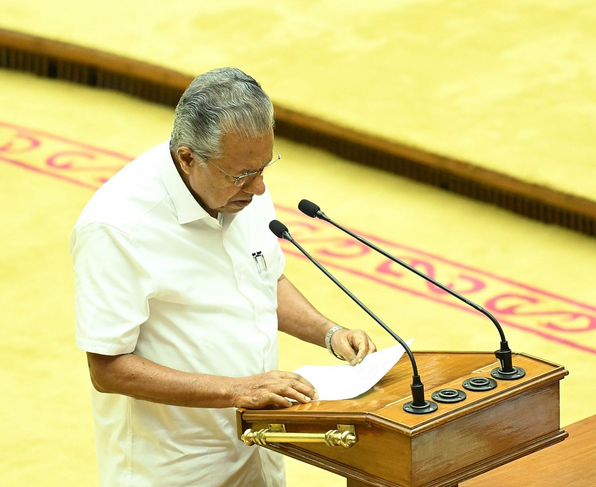 ED raids former Kerala CM Pinarayi Vijayan’s residence in a sweeping money laundering probe into Cochin Minerals and Rutile Ltd payments to his daughter T Veena’s firm Exalogic Solutions - X