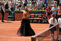 | Photo: AP/Aurelien Morissard : Naomi Osaka of Japan gestures before the first round women's singles tennis match against Laura Siegemund of Germany at the French Open tennis tournament in Paris.