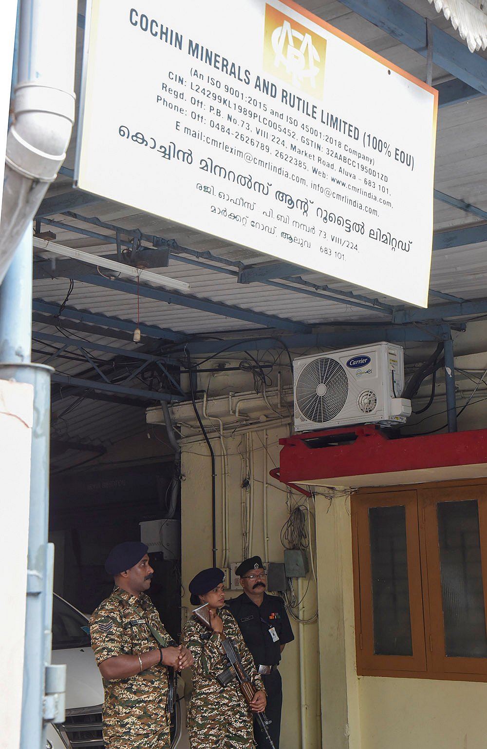 ED raids CMRL office in Aluva