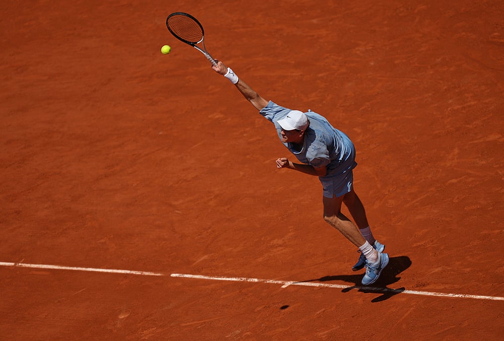 World No.1 Sinner Paris defeat