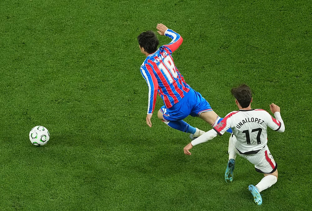 Crystal Palace vs Rayo Vallecano Germany Conference League Final Soccer-