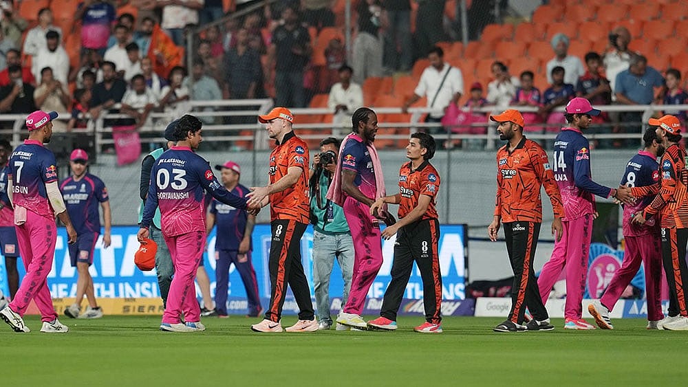 Rajasthan Royals' players are congratulated by Sunrisers Hyderabad's players after winning the Indian Premier League (IPL) 2026 Eliminator T20 cricket match, in New Chandigarh. - | Photo: PTI/Arun Sharma