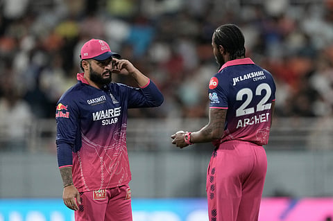 Riyan Parag animatedly gestures at Jofra Archer during GT vs RR IPL 2026 Qualifier 2.