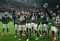 | Photo: AP/Andre Penner : Players of Argentina's Platense celebrate their team's 2-0 victory over Brazil's Corinthians at the end of a Copa Libertadores Group E soccer match in Sao Paulo.