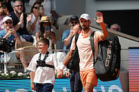 | Photo: AP/Aurelien Morissard : Novak Djokovic of Serbia enters the court for the third round men's singles tennis match against Joao Fonseca of Brazil at the French Open tennis tournament in Paris.
