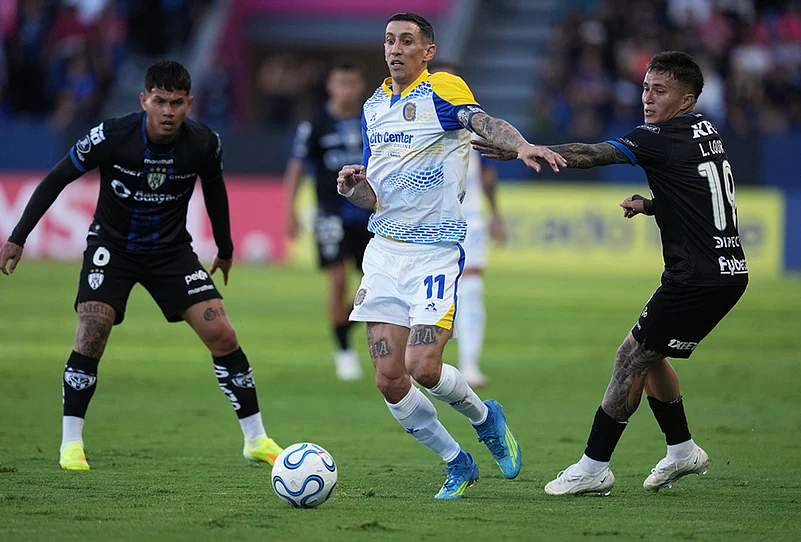 Independiente del Valle vs Rosario Central Copa Libertadores 2026 highlights-Angel Di Maria