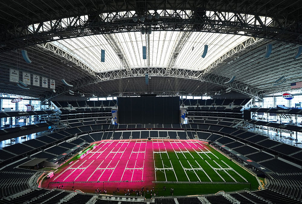 Dallas stadium capacity 94000