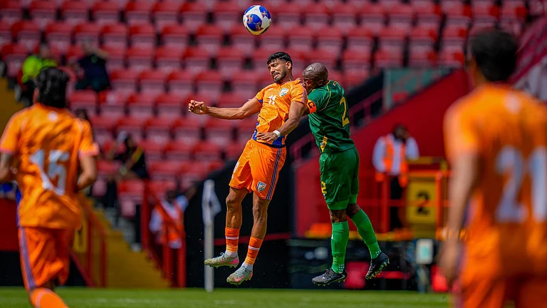 India’s Rahim Ali and Zimbabwe’s Gerald Takwara in action during their Unity Cup third-place playoff match at The Valley, London, on May 30, 2026. - | Photo: X/online_zifa