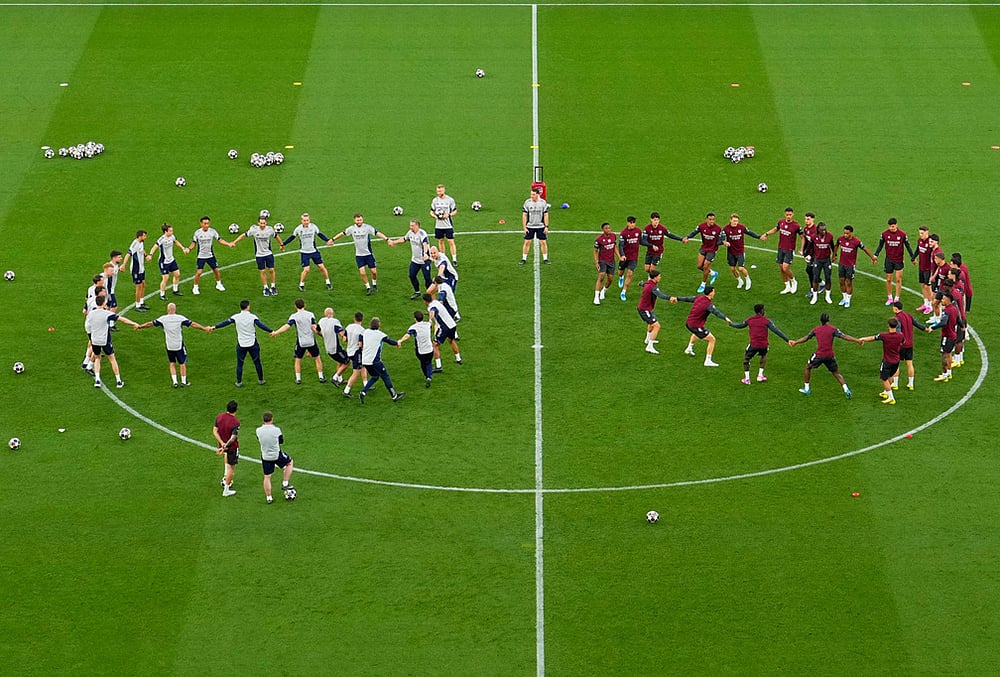 Arsenal vs PSG Champions League final training photos