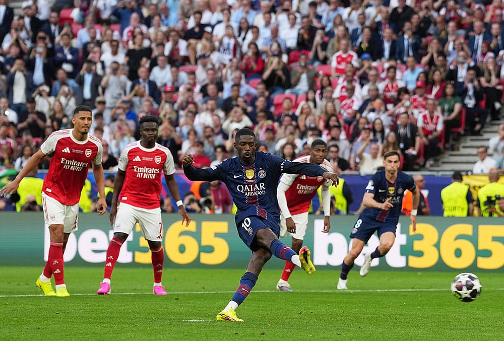 PSG vs Arsenal UEFA Champions League final Puskás Aréna photos-Ousmane Dembele