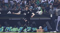 Mexico 1-0 Australia Live Score, International Friendly 2026: Johan Vasquez's Header Gets El Tri Ahead X/Mexican National Team : Mexico will take on Australia in an International Friendly match at the Rose Bowl Pasadena, California on Saturday, May 31.