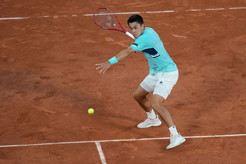 French Open Tennis Championships: Felix Auger-Aliassime vs Brandon Nakashima