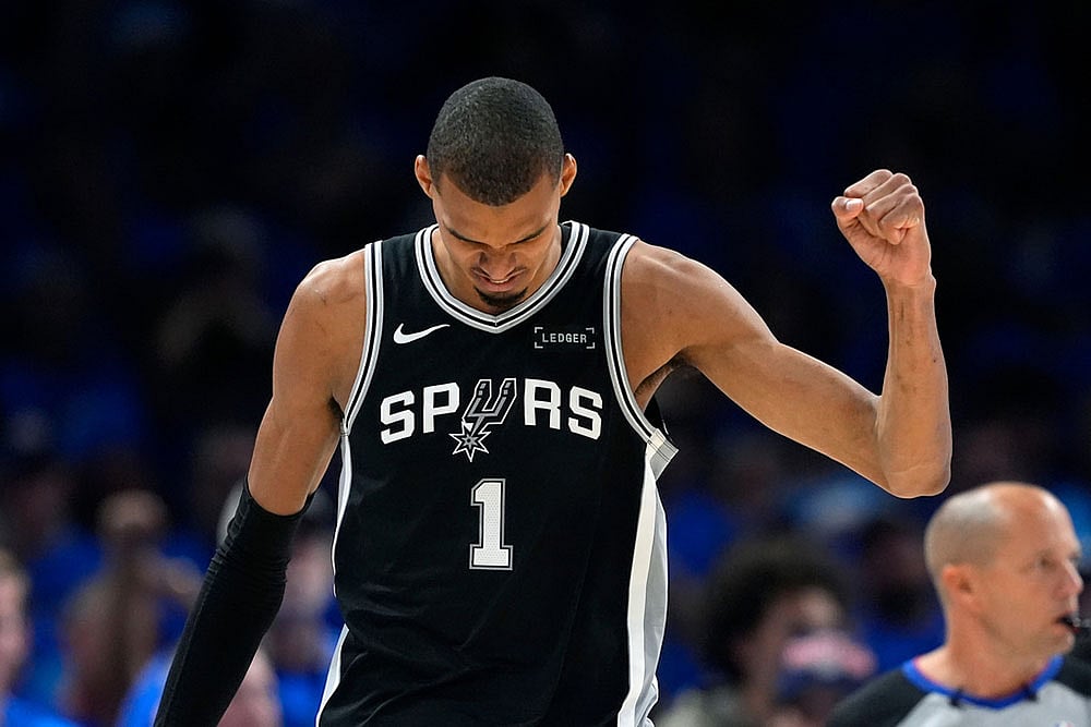 NBA Basketball Game: San Antonio Spurs vs Oklahoma City Thunder